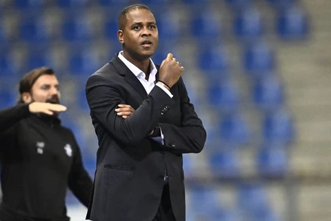 "كيف يحدث ذلك؟".. كلويفرت مدرب إندونيسيا يستنكر تعيين حكم عربي لمباراة السعودية